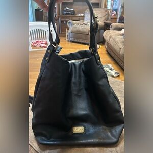 Hayden Black Shoulder Tote Bag - Classic Everyday Carry